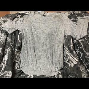 NWT Simple Vera XL 3/4 sleeve, Henley style.